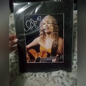 Rare *Sealed* Taylor Swift Signed photo with original frame